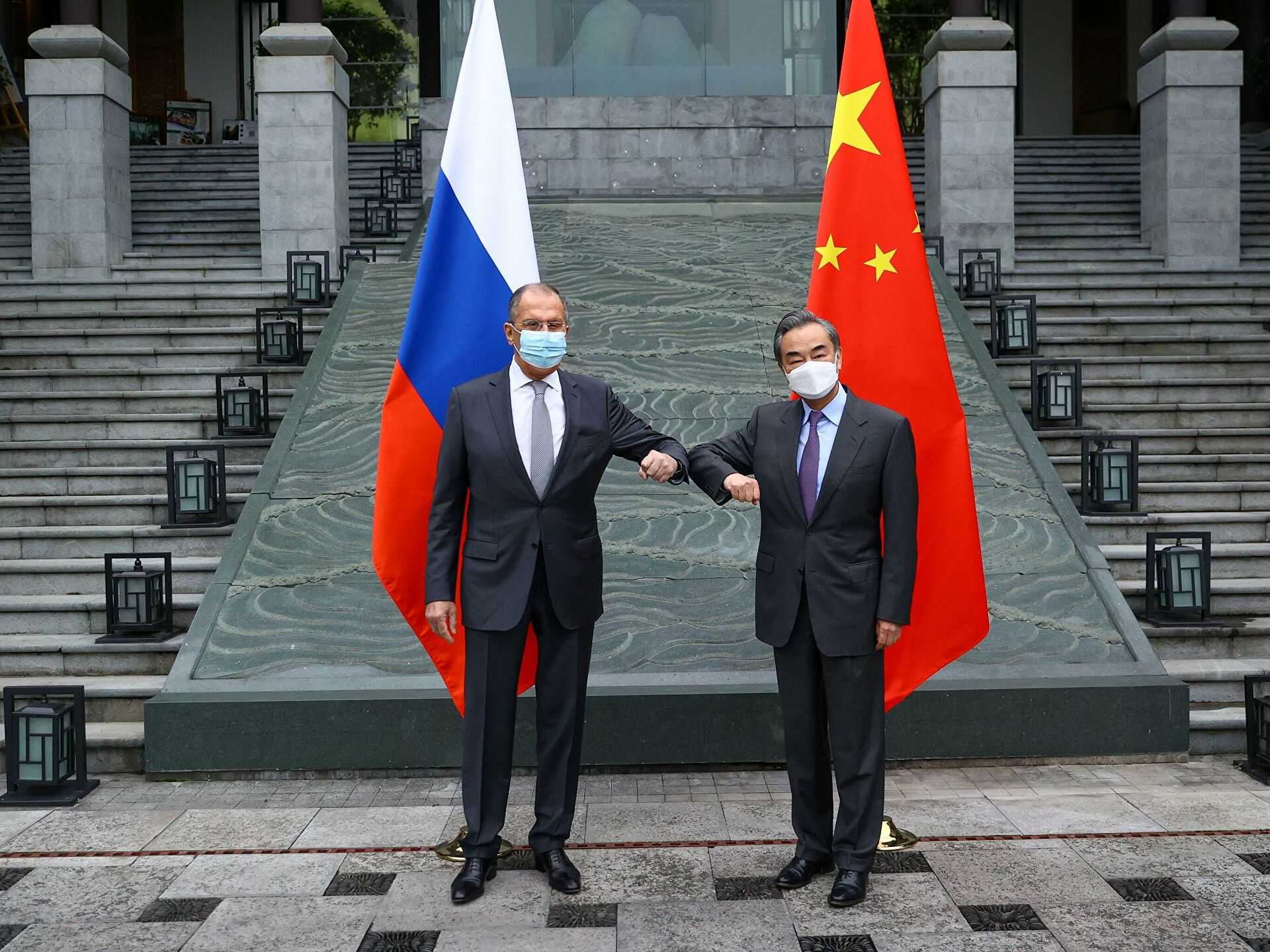 США угрожают санкциями Китаю за дружбу с Россией