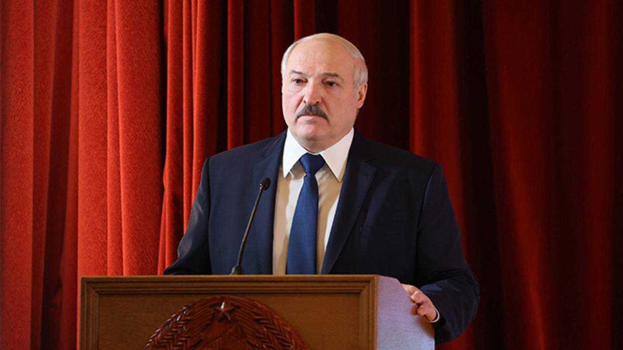 Лукашенко заявил об ответе Киеву, если тот нападет на Донбасс