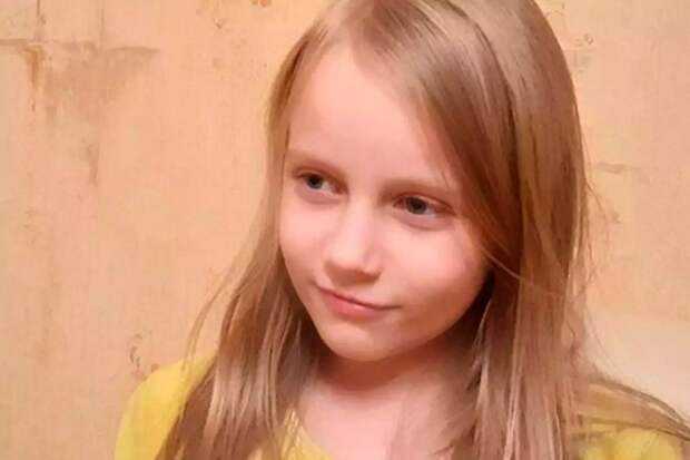 9-летняя студентка Алиса Теплякова в стрессе, ее отца нужно привлечь к уголовной ответственности