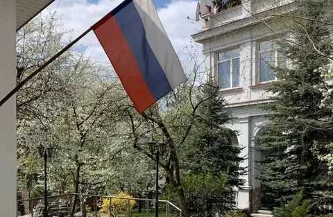 Российских дипломатов эвакуируют из Украины