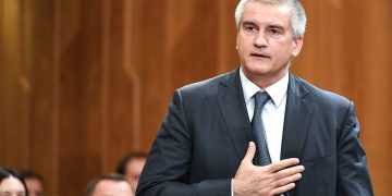 Сергей Аксенов пригрозил националистам цепями и позорным маршем по Мариуполю