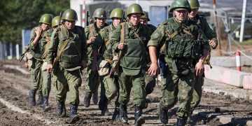 В Сети появились кадры ударов ВС РФ из РСЗО по позициям украинских солдат у Северодонецка