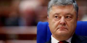 Порошенко во второй раз не выпустили с территории Украины в Польшу