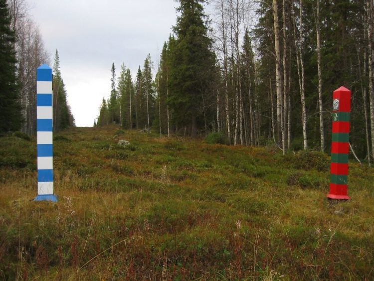 Финские власти думают над строительством укреплений на границе с РФ