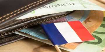 Во Франции призвали компании и граждан экономить энергоресурсы