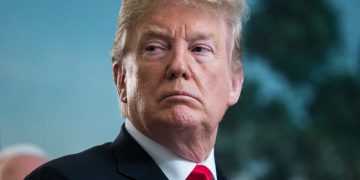 Трамп: "Великая Америка всего за два года превратилась в мировое посмешище"