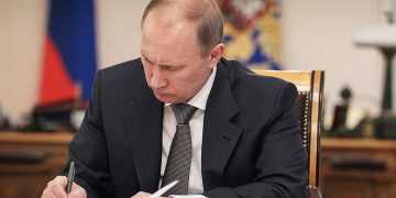 Путин подписал указ об упрощенном получении гражданства РФ гражданами ЛНР, ДНР и Украины