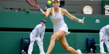 Елена Рыбакина впервые в своей карьере выиграла Уимблдонский турнир по теннису