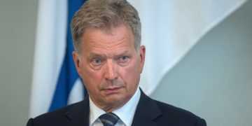Глава Финляндии предупредил финнов о тяжелых временах и неизменности выбранного курса