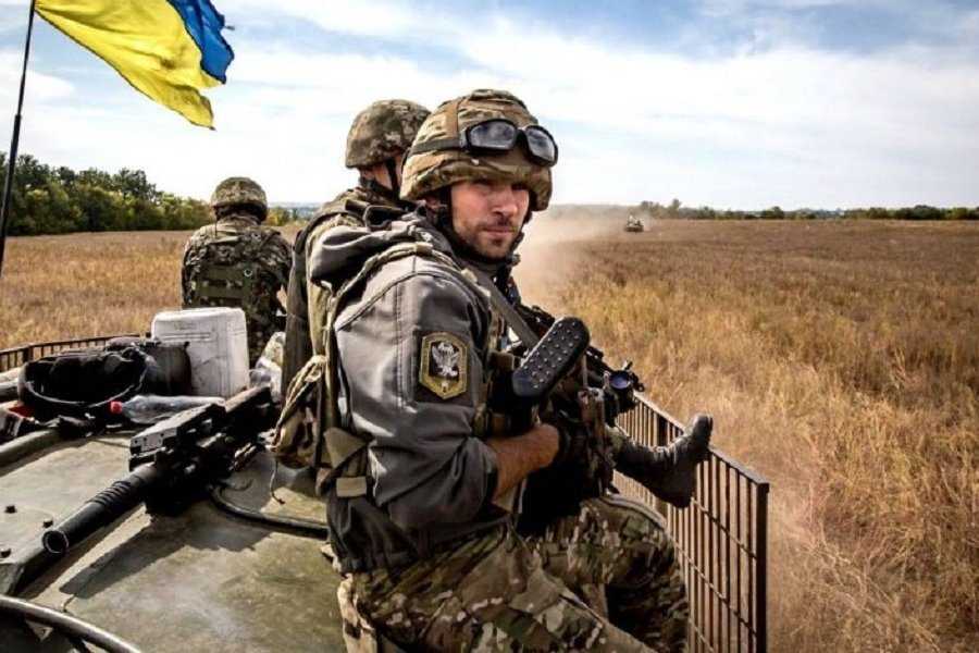 Западная пресса отметила наращивание поставок США оружия на Украину морским путем
