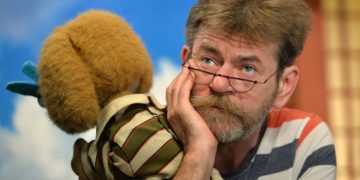 Сергей Григорьев, который озвучил Филю в "Спокойной ночи, малыши", скончался в возрасте 65 лет