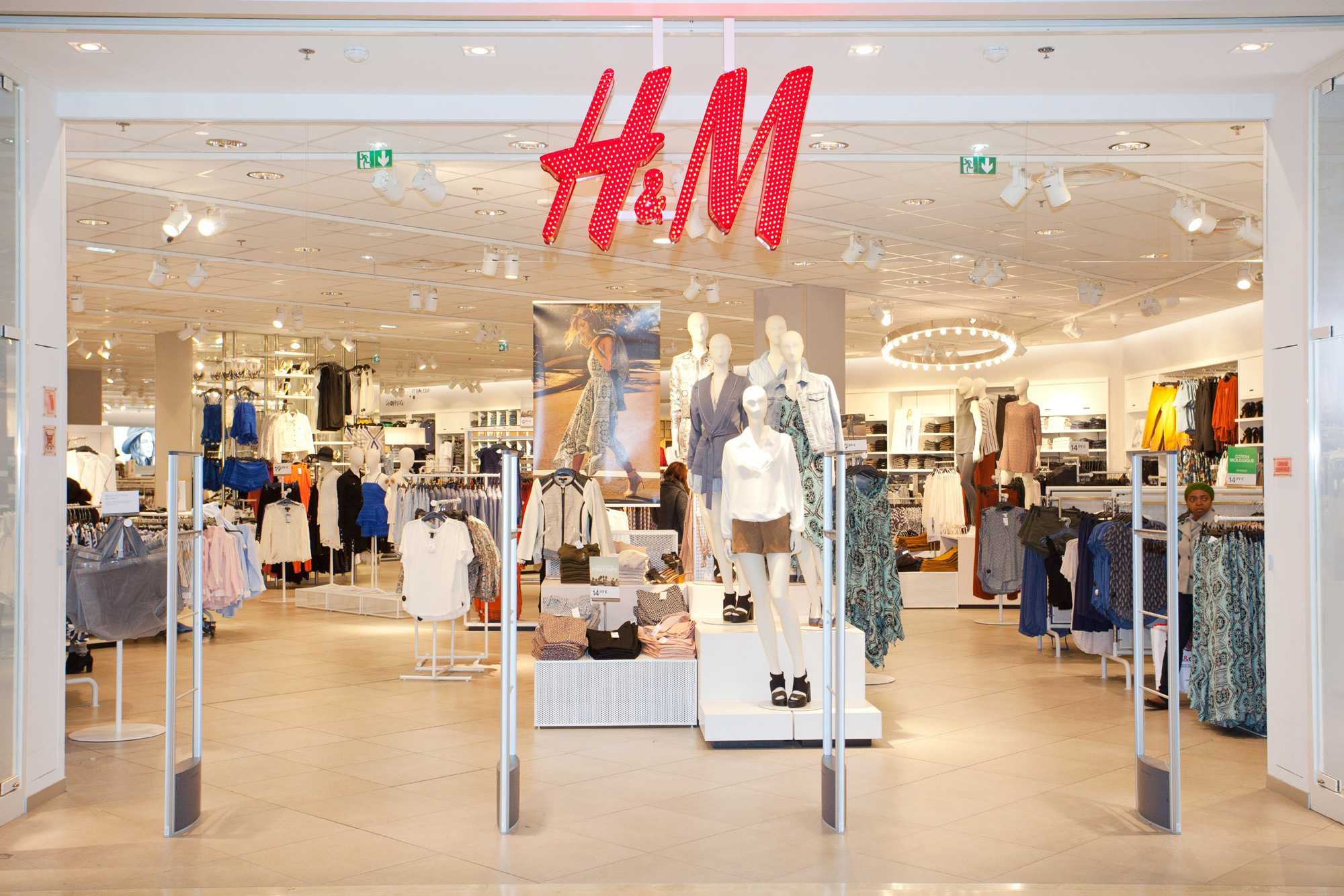 H m ok. H&M. Магазин эйч энд эм. HM HM HM. Шведский ритейлер h&m.