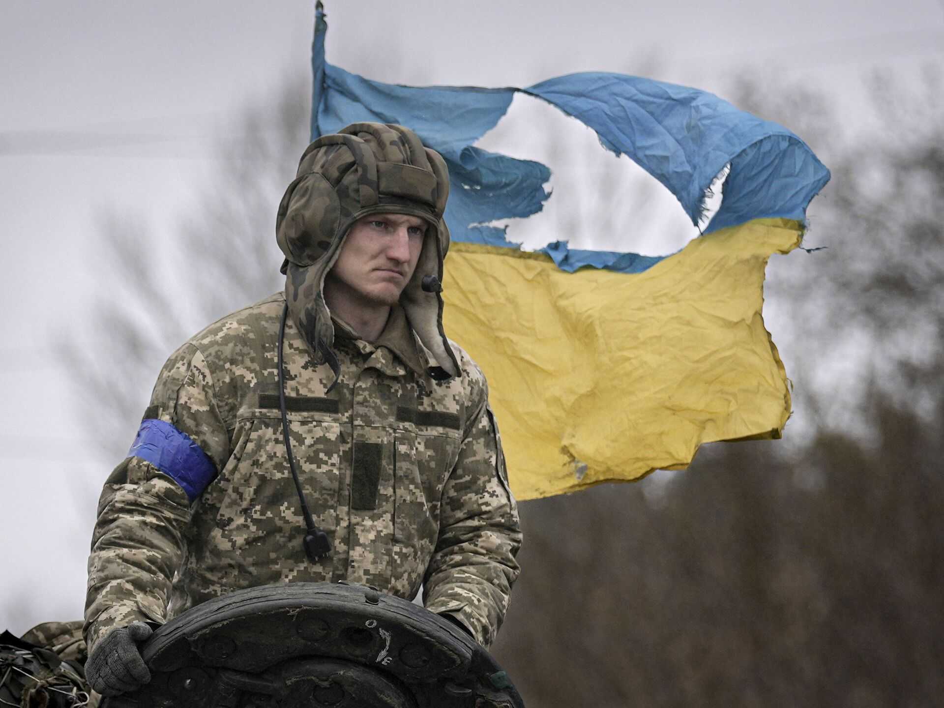 Украинцы отступают. Украинские военные. Украинская армия. Солдаты России.