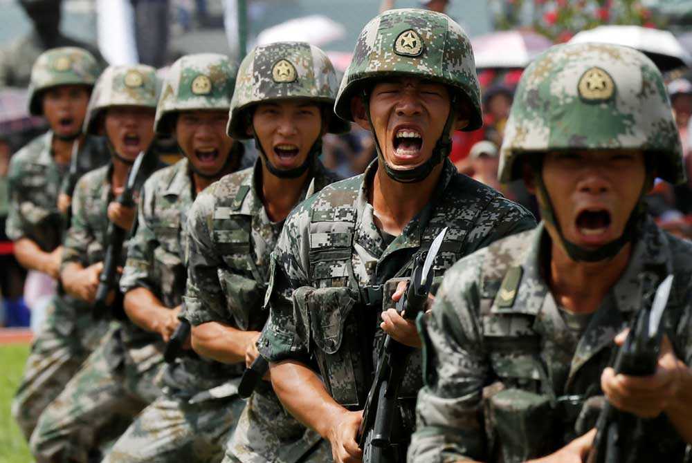 Китай готов к прямому военному вмешательству. Вооружение Тайваня.