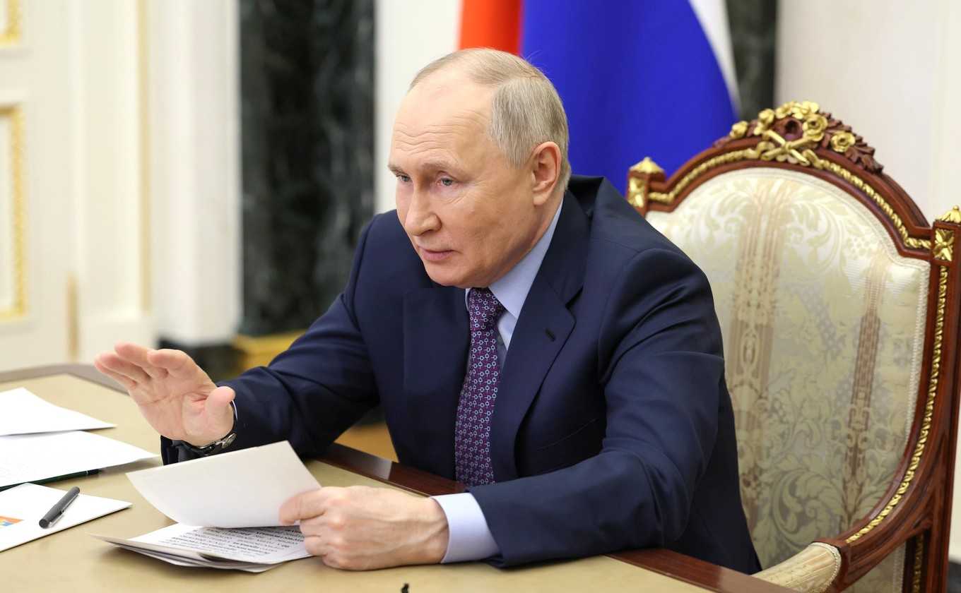 Президент Путин назвал упущением отсутствие женщин среди губернаторов