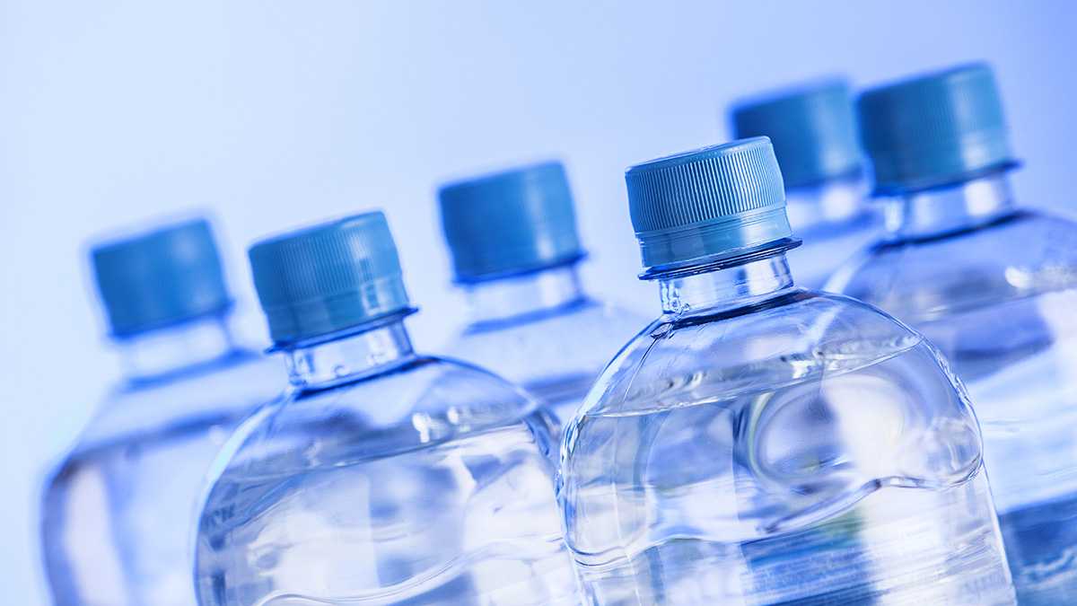 Компания Nestlé уничтожила 2 миллиона бутылок Perrier из-за бактерий