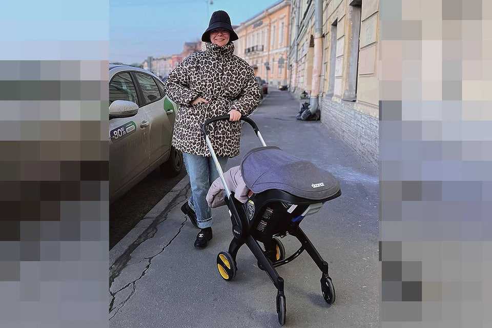 35-летняя Татьяна Брухунова показала, как гуляет с дочерью от Евгения Петросяна