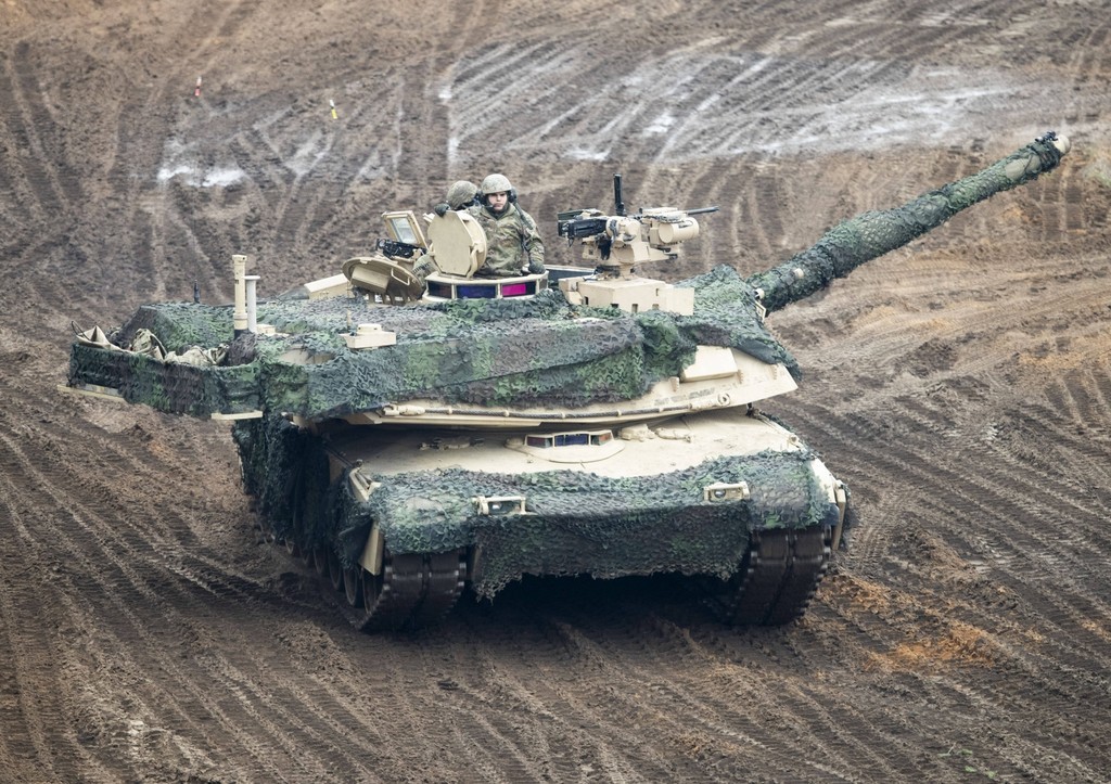 Киселёв премирует подбившего западный танк участника СВО Ивана Жарского
