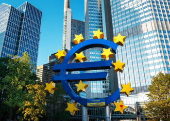 Фото: freepik.com/frimufilms